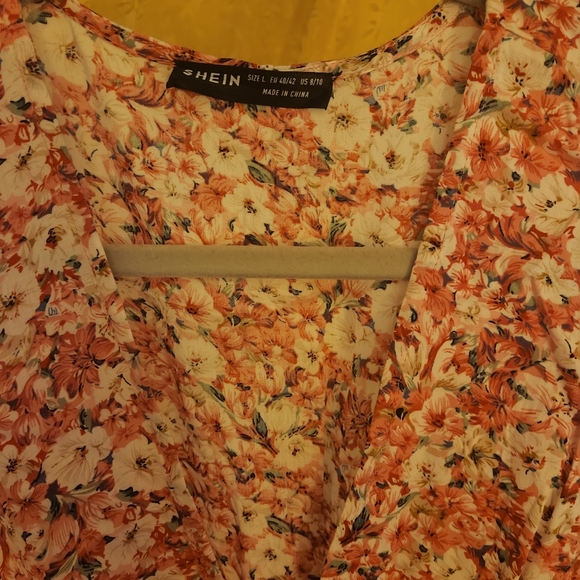 Dress - Picture 3 of 3